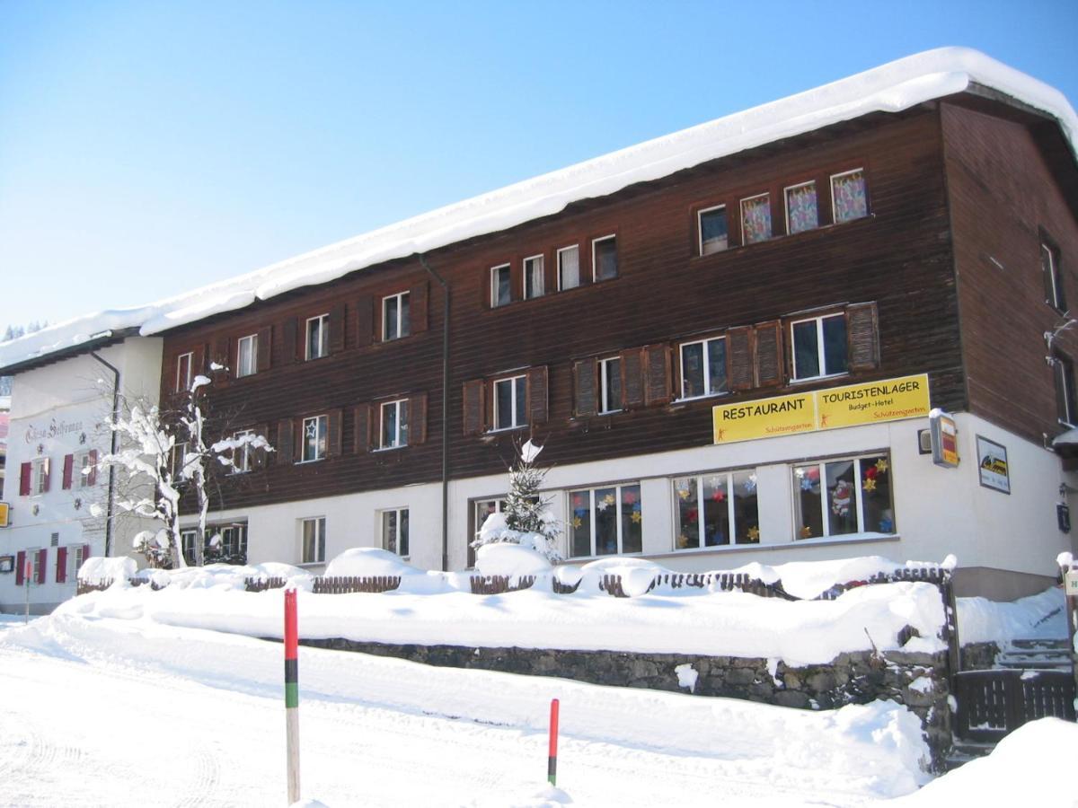Hostel Chesa Selfranga