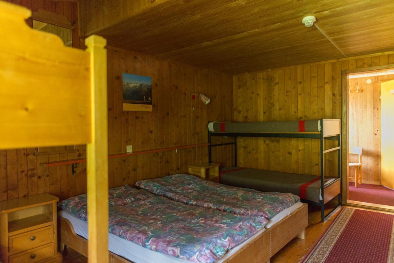 Chesa Selfranga Hostel Klosters